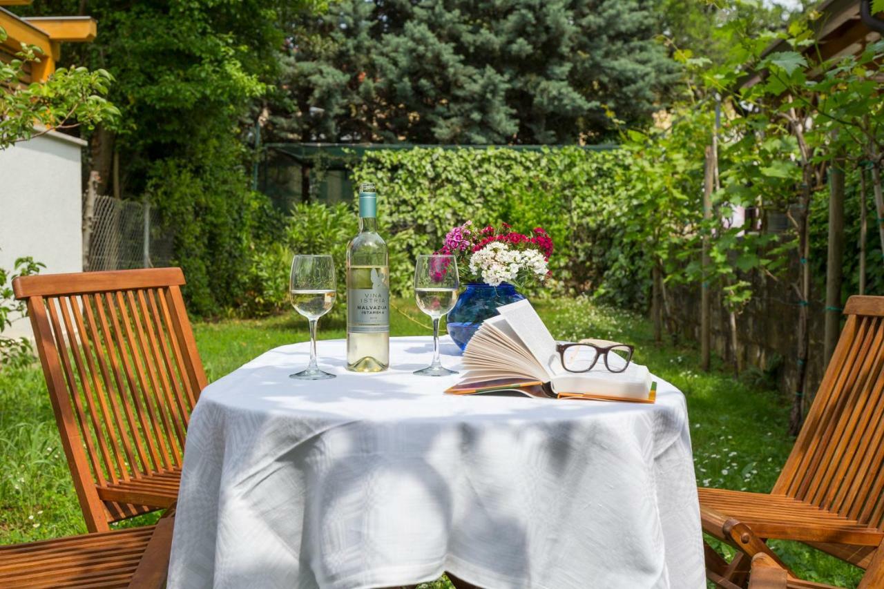 Casa Flora 3-Minutes' Walk From The Beach Novigrad Istria Eksteriør billede