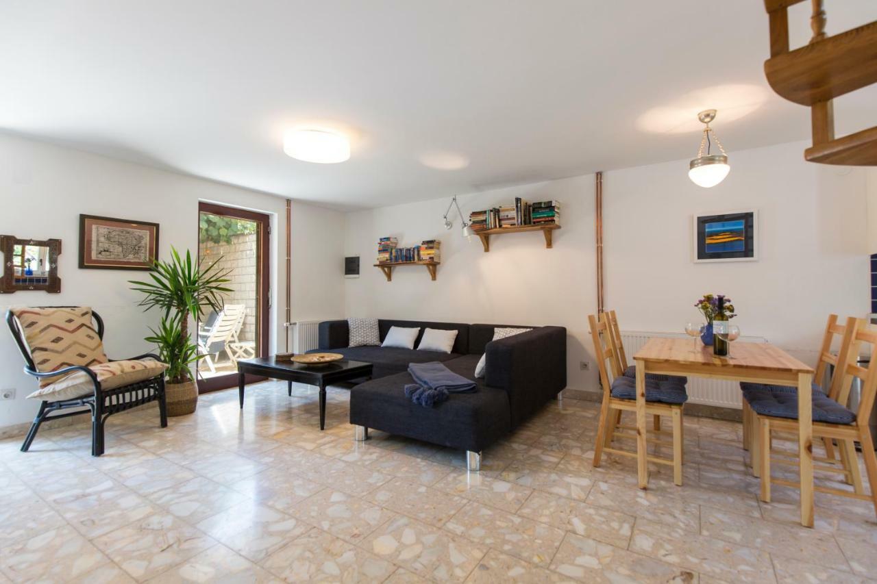 Casa Flora 3-Minutes' Walk From The Beach Novigrad Istria Eksteriør billede